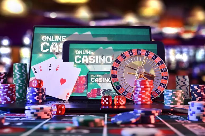 Roda Mega Wheel rajacukong dengan segmen berwarna-warni